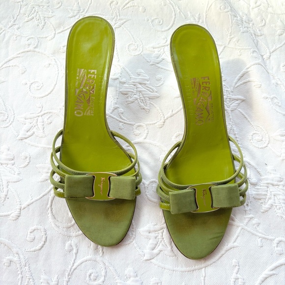 Green Claretta Leather Kitten Heel Sandals by Salvatore Ferragamo Size 9 - Picture 1 of 14